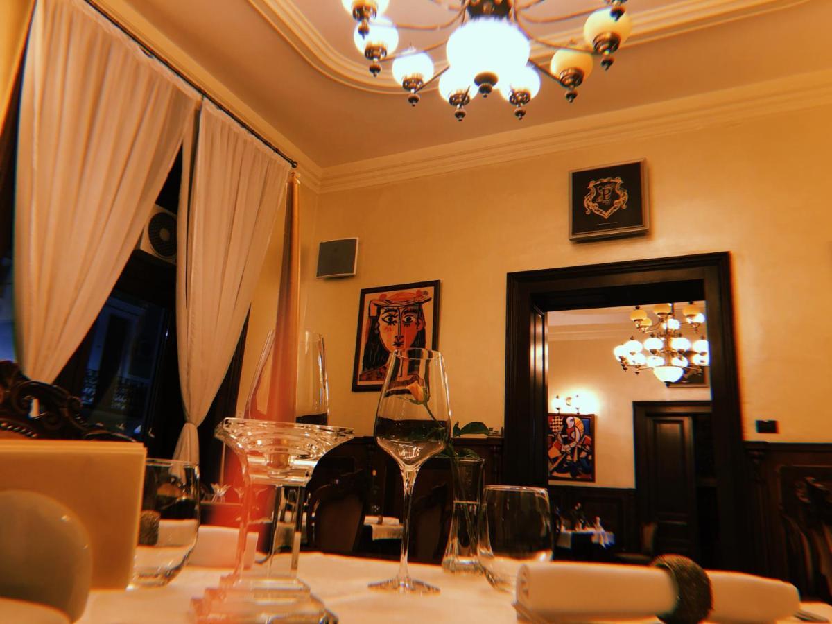 Picasso Boutique Hotel Arad Ngoại thất bức ảnh